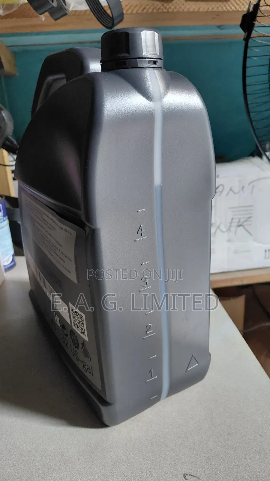 Mercedes-Benz Genuine Engine Oil With a Sae 5w-40 and Mb 229.5, 5-Ltr.