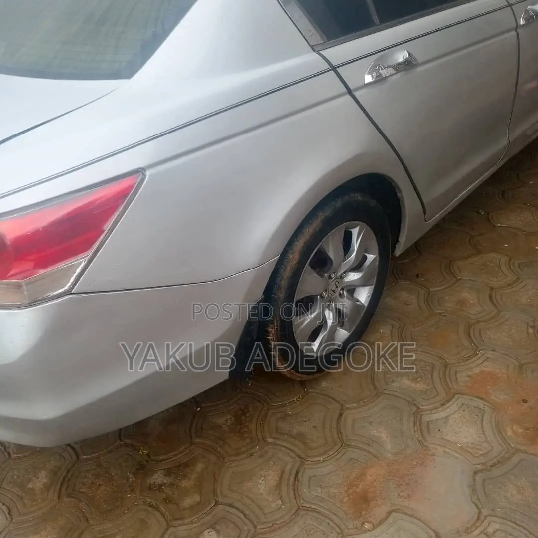 Honda Accord 2008 Silver