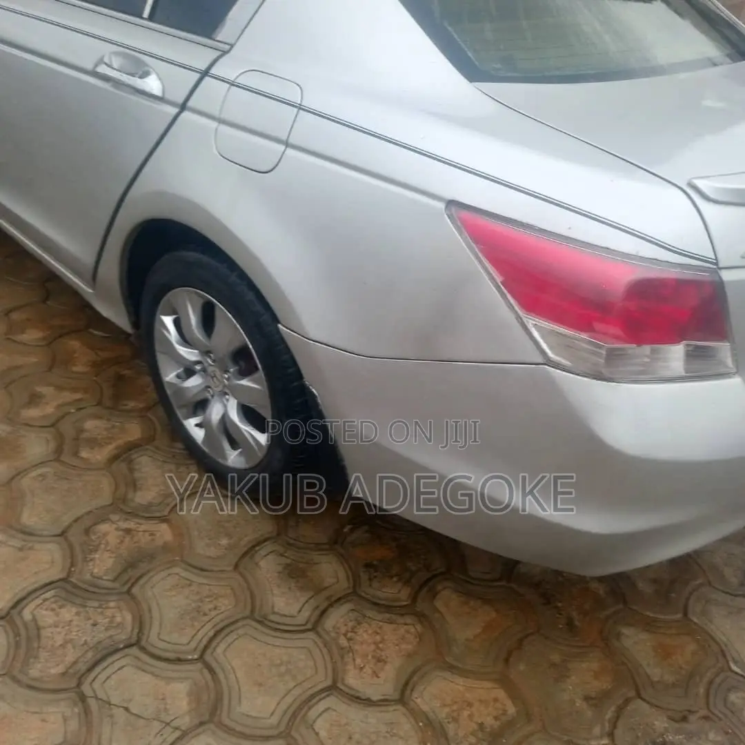 Honda Accord 2008 Silver