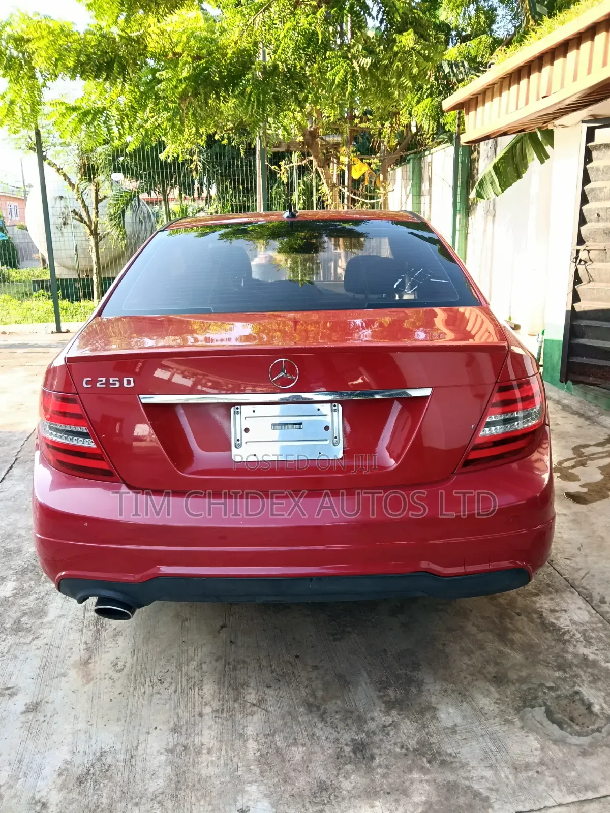 Mercedes-Benz C250 2012 Red