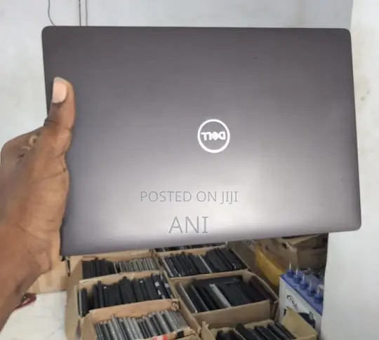 Laptop Dell Latitude 5300 8GB Intel Core i5 HDD+SSD 256GB
