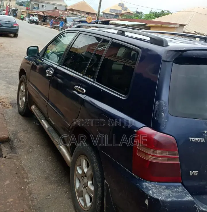Toyota Highlander 2004 Blue