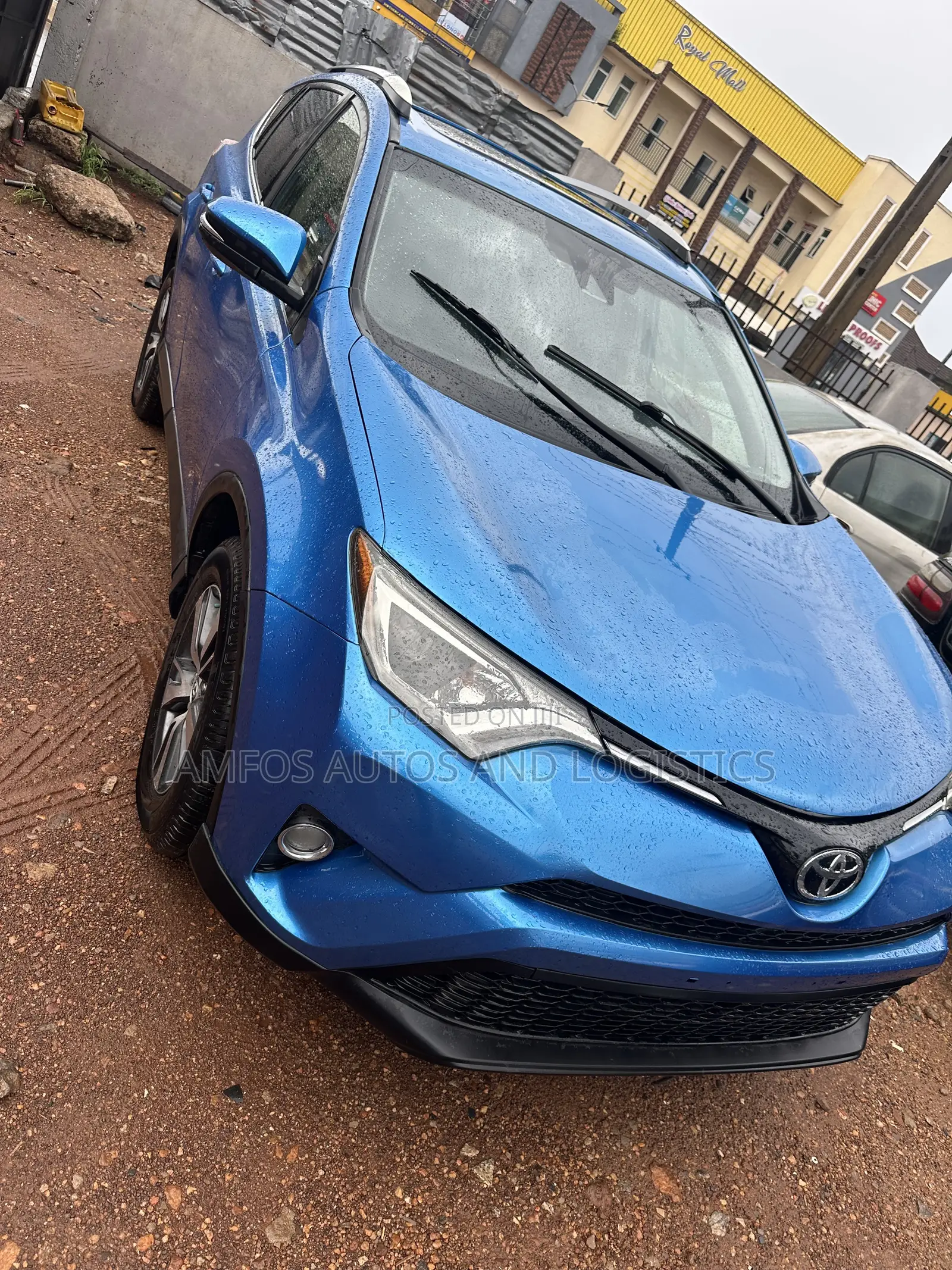 Toyota RAV4 XLE 4dr SUV (2.5L 4cyl 6A) 2018 Blue