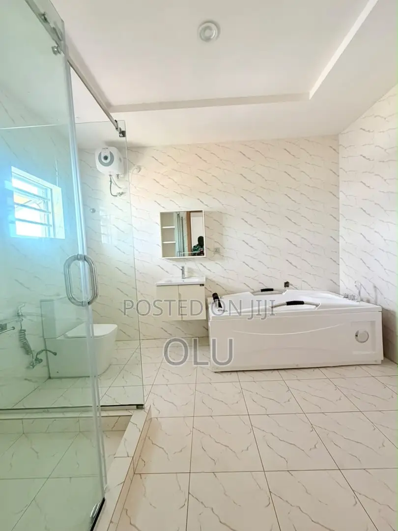 Furnished 5bdrm Duplex in Magodo Gra Ph2 for sale