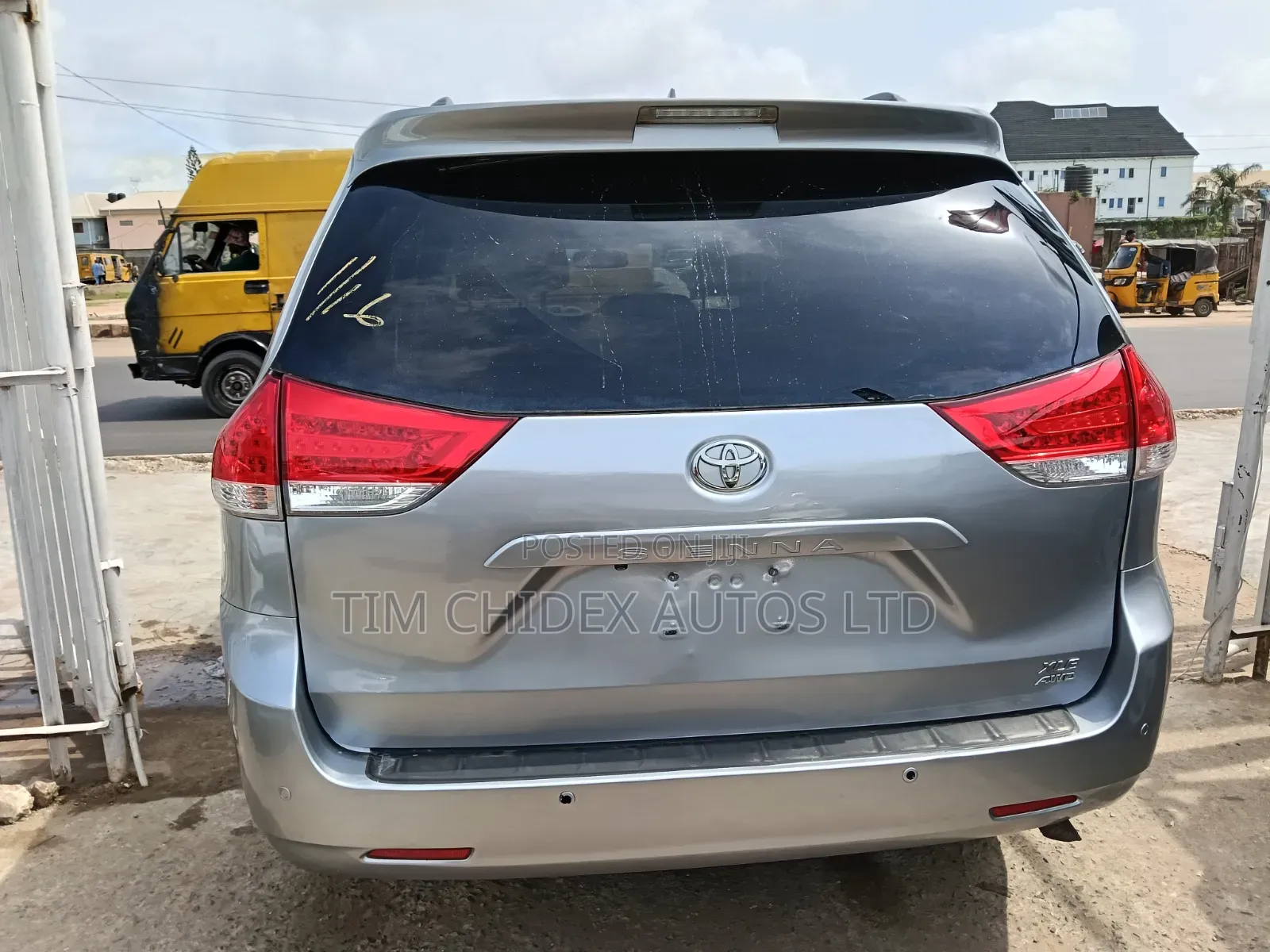 Toyota Sienna XLE 7 Passenger 2012 Gray