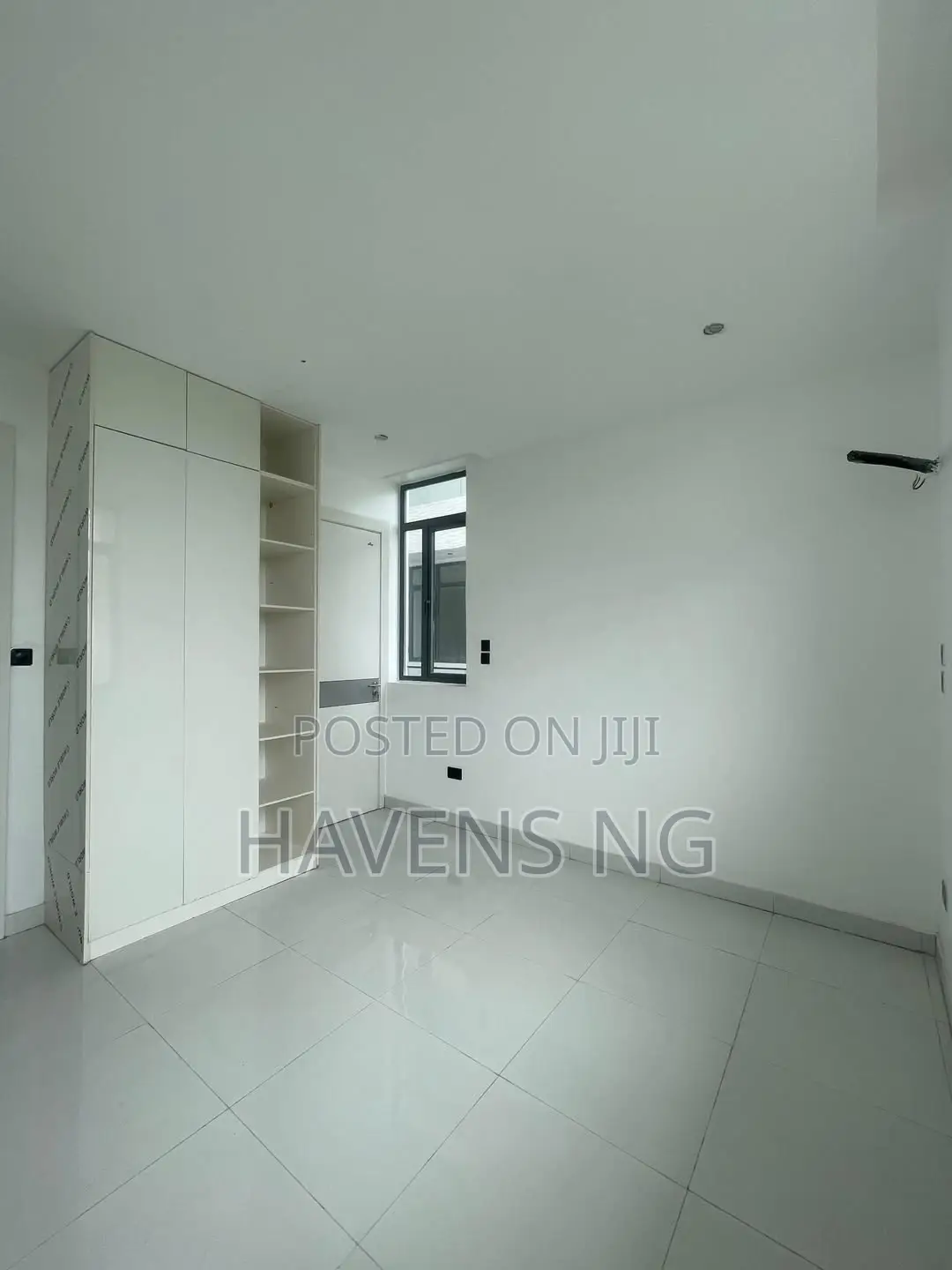 3bdrm Apartment in Ikate for sale
