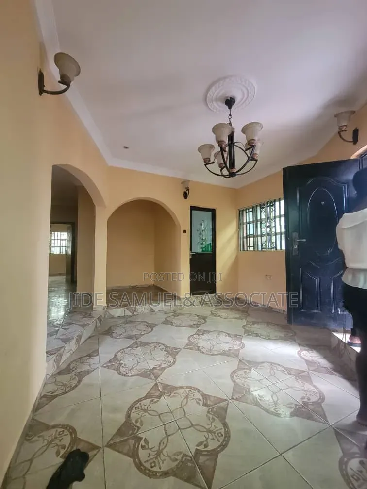 Furnished 2bdrm Block of Flats in Ayobo for rent