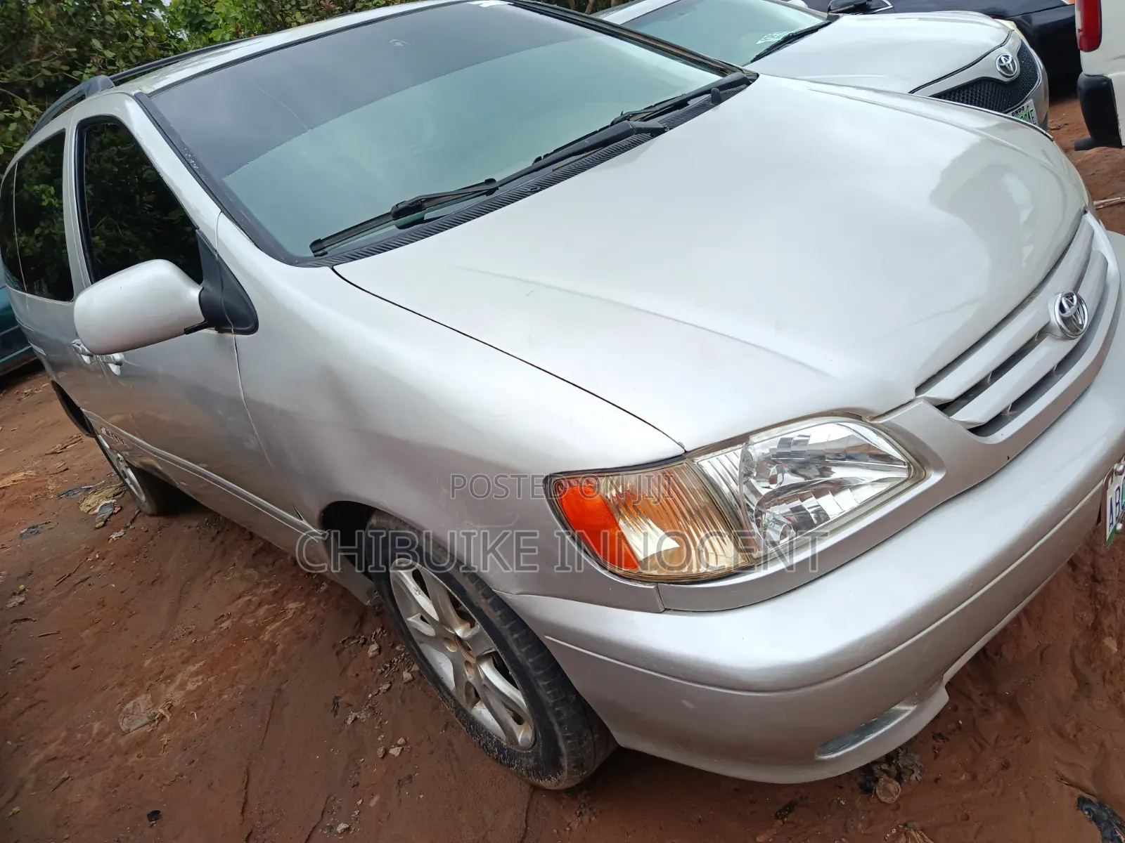 Toyota Sienna 2001 Silver