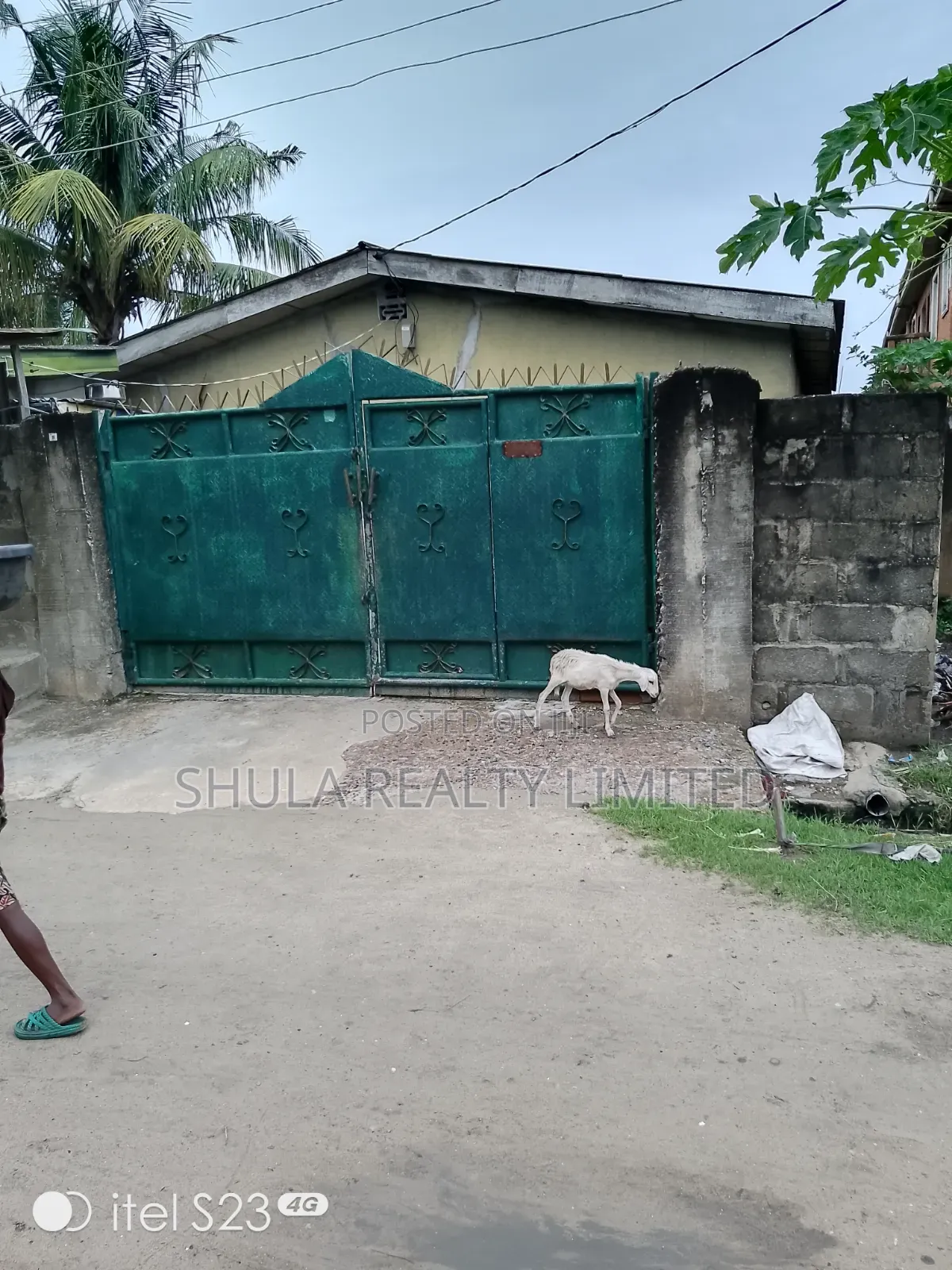 Furnished 3bdrm House in Ajangbadi for sale