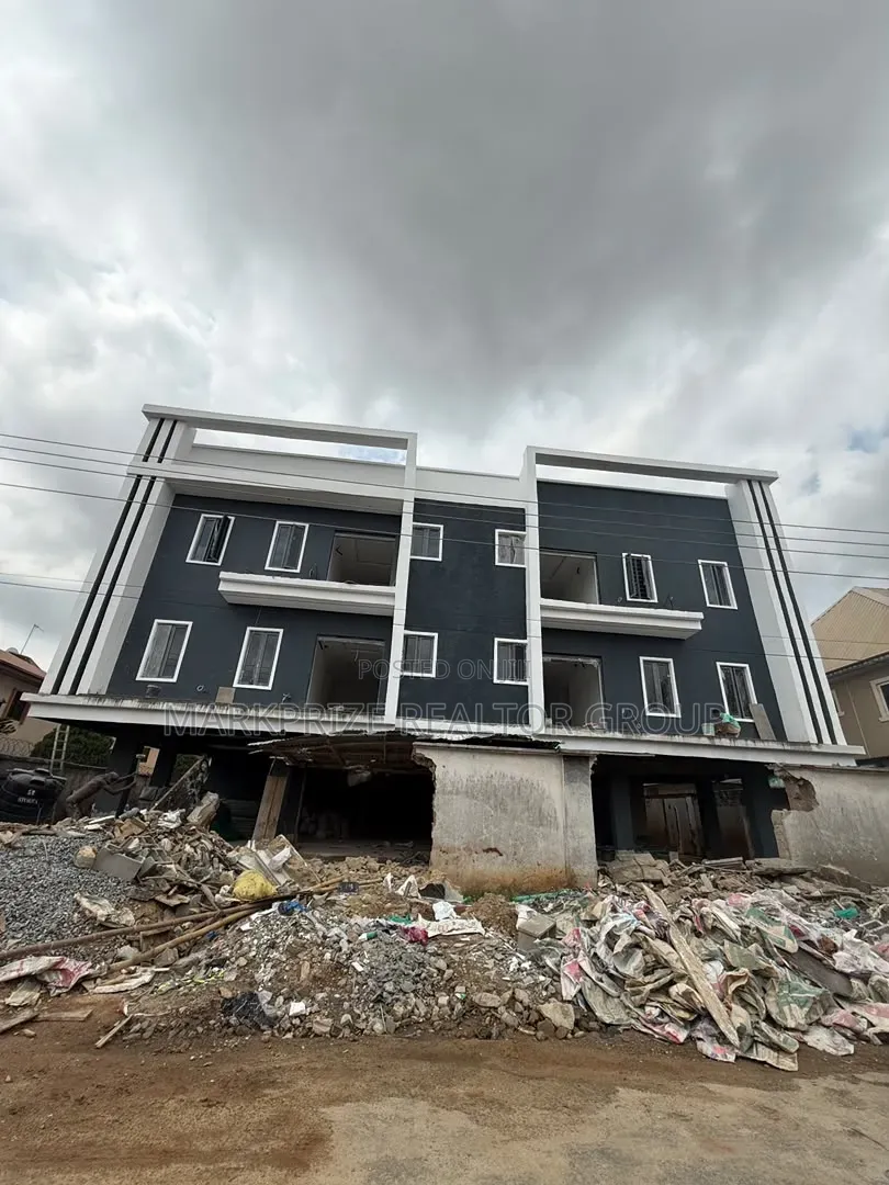 2bdrm Apartment in Magodo Gra Phase 2 for sale