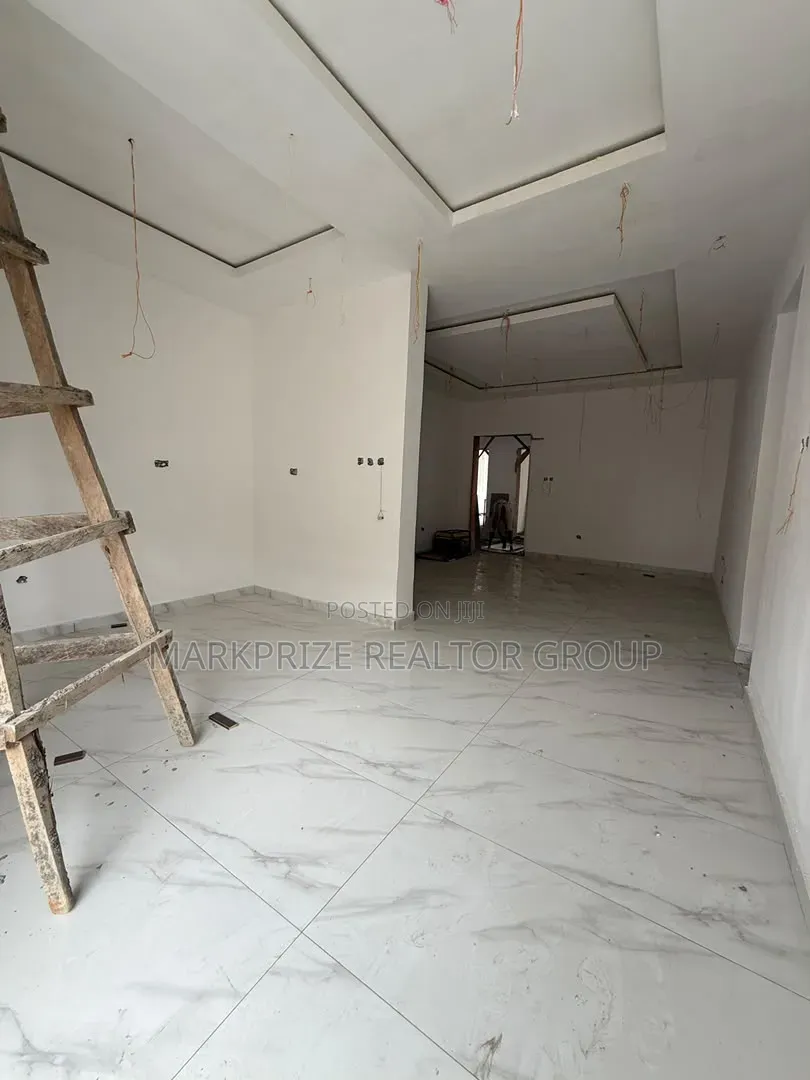 2bdrm Apartment in Magodo Gra Phase 2 for sale