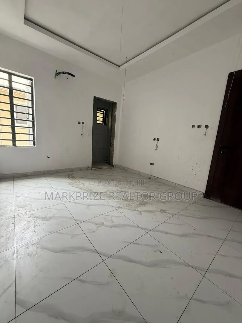 2bdrm Apartment in Magodo Gra Phase 2 for sale