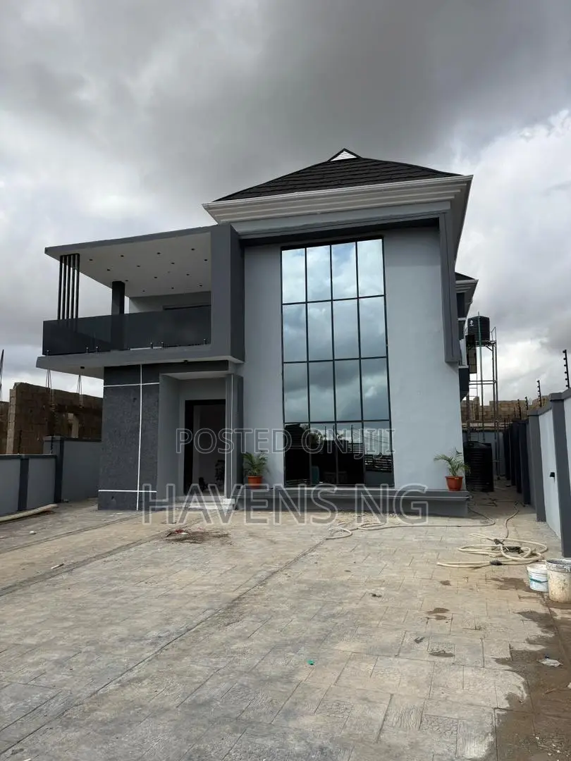 4bdrm Duplex in Kola Lawal Estate, Akobo for sale