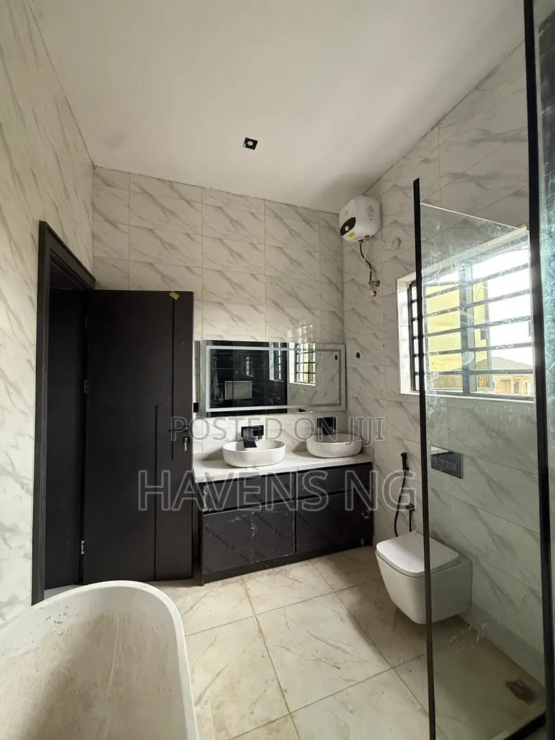4bdrm Duplex in Kola Lawal Estate, Akobo for sale