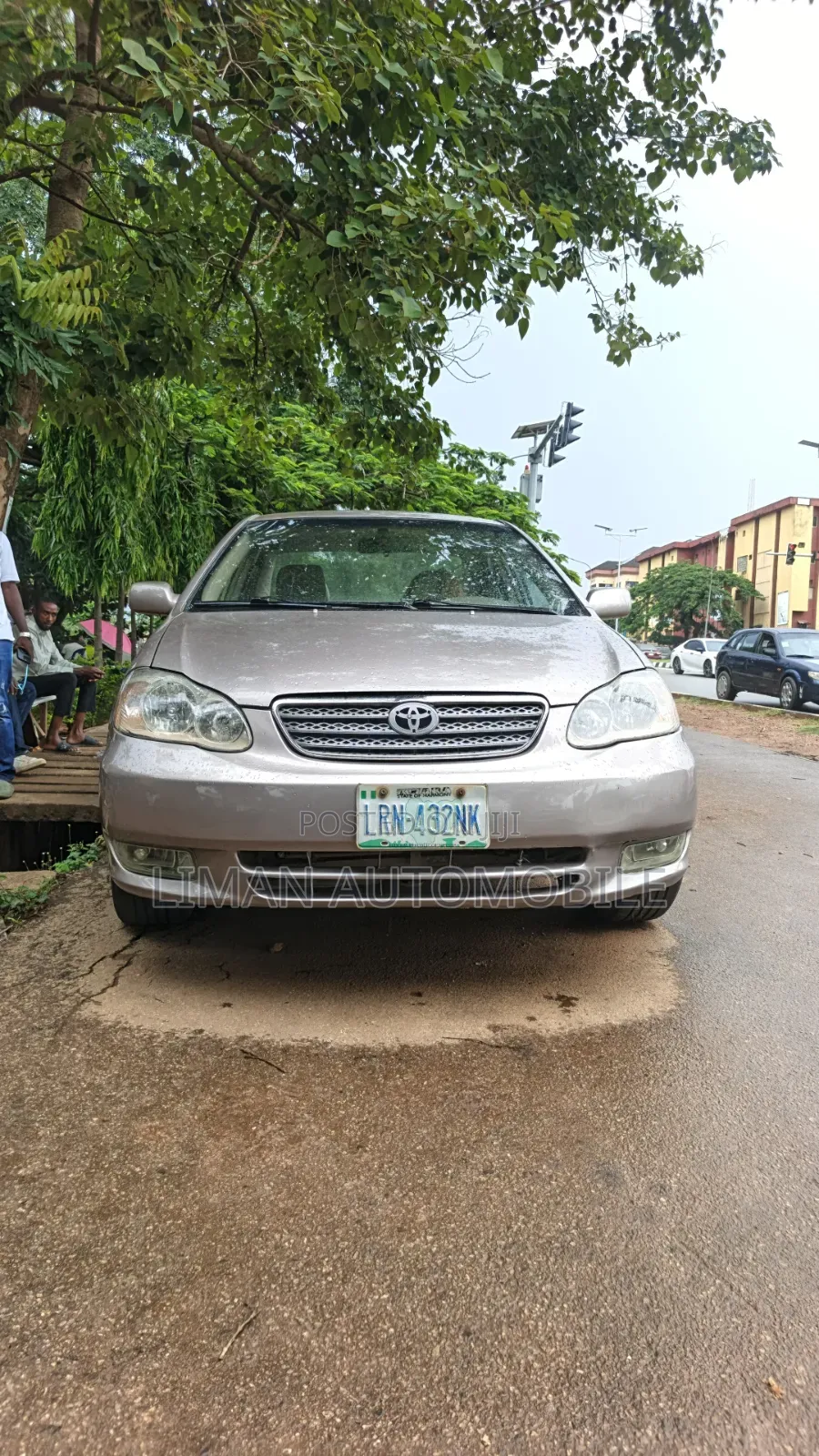 Toyota Corolla LE 2005 Gold