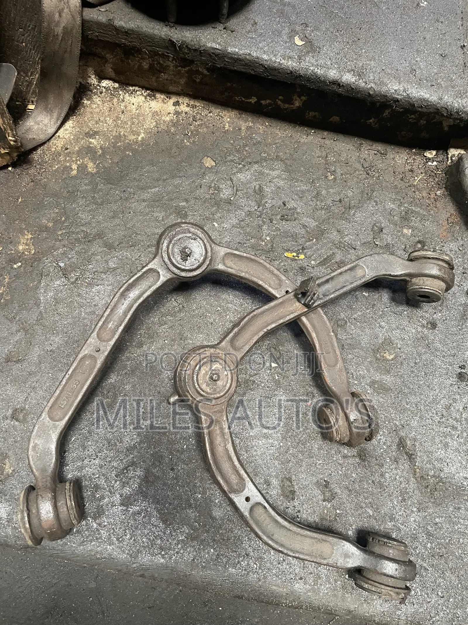 Chevrolet Express Upper Arm