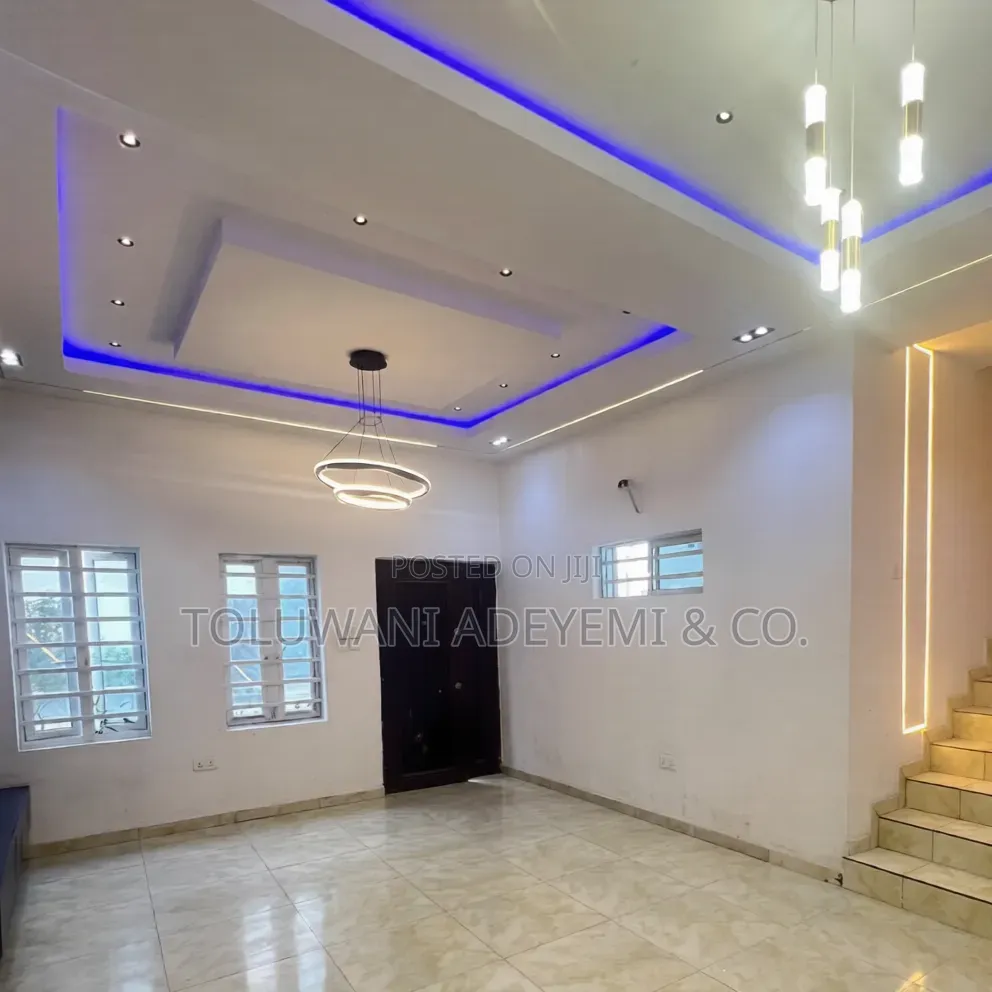 4bdrm Townhouse/Terrace in Ajah,Lekki, Ajiwe for sale