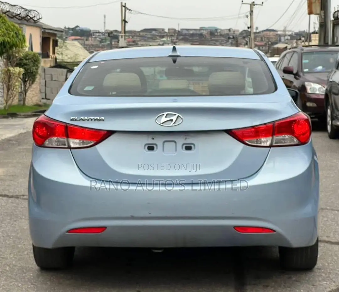 Hyundai Elantra Limited 2011 Blue