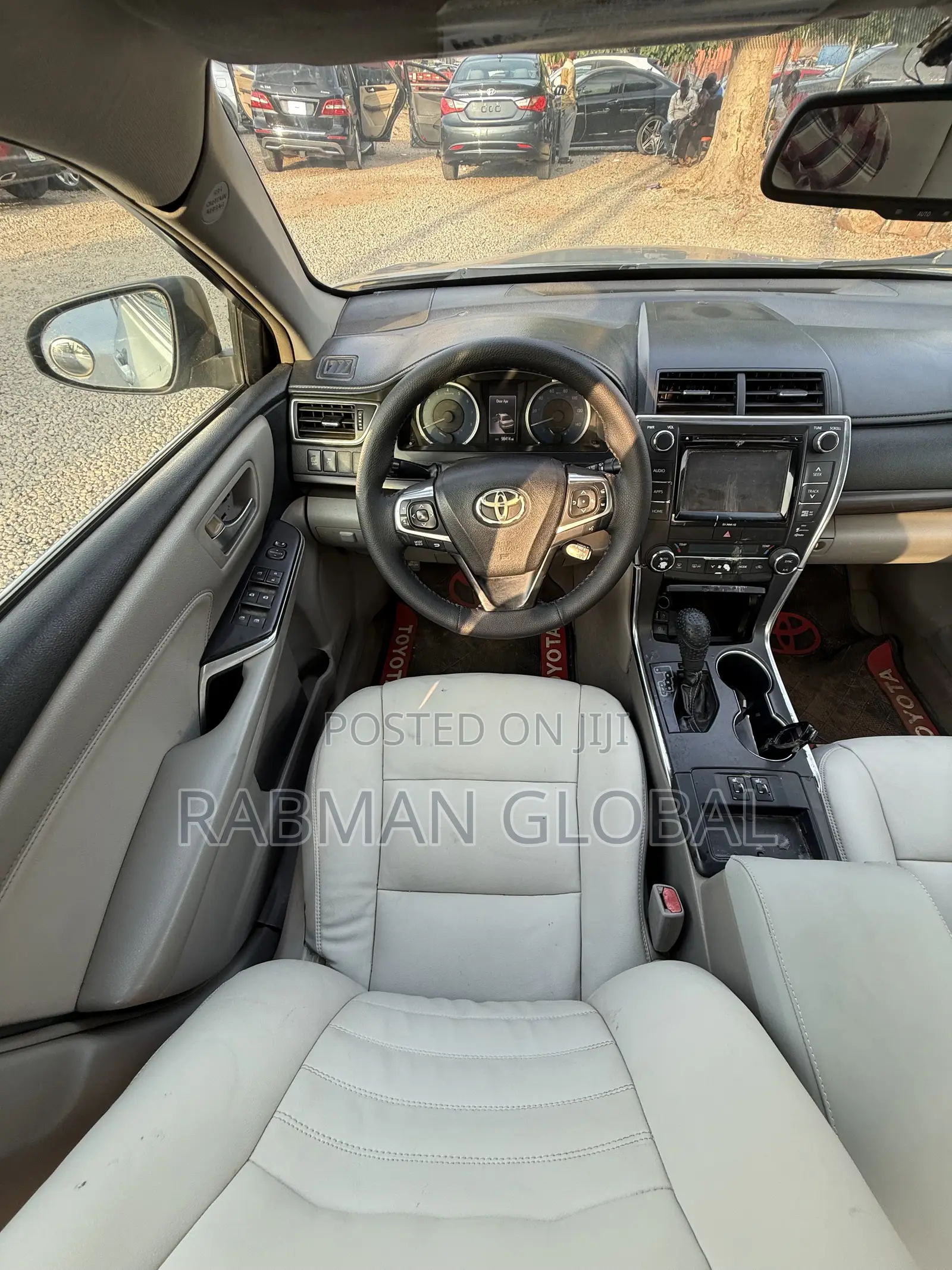Toyota Camry XLE 4dr Sedan (2.5L 4cyl 6A) 2016 Silver