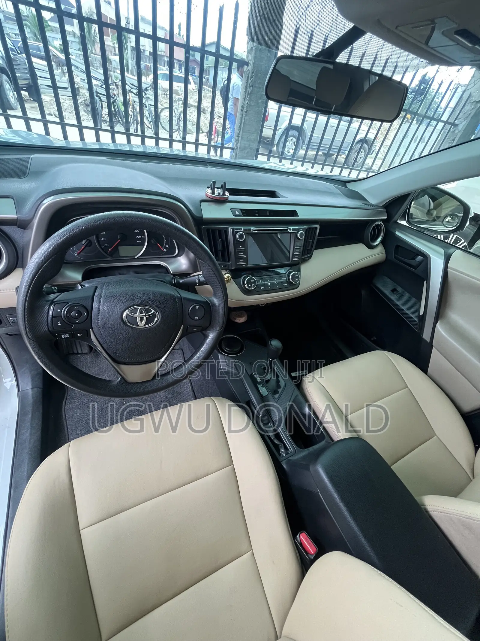 Toyota RAV4 2014 White