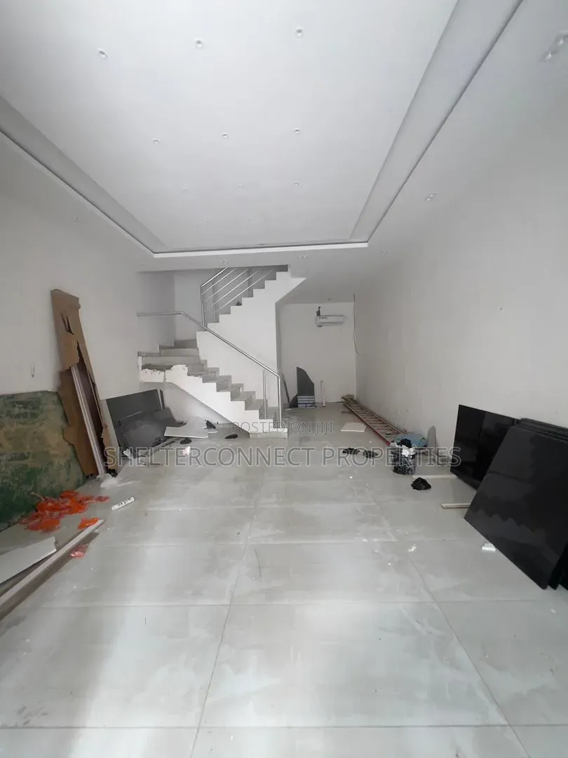 4bdrm Townhouse / Terrace in Victoria Island Extension for rent