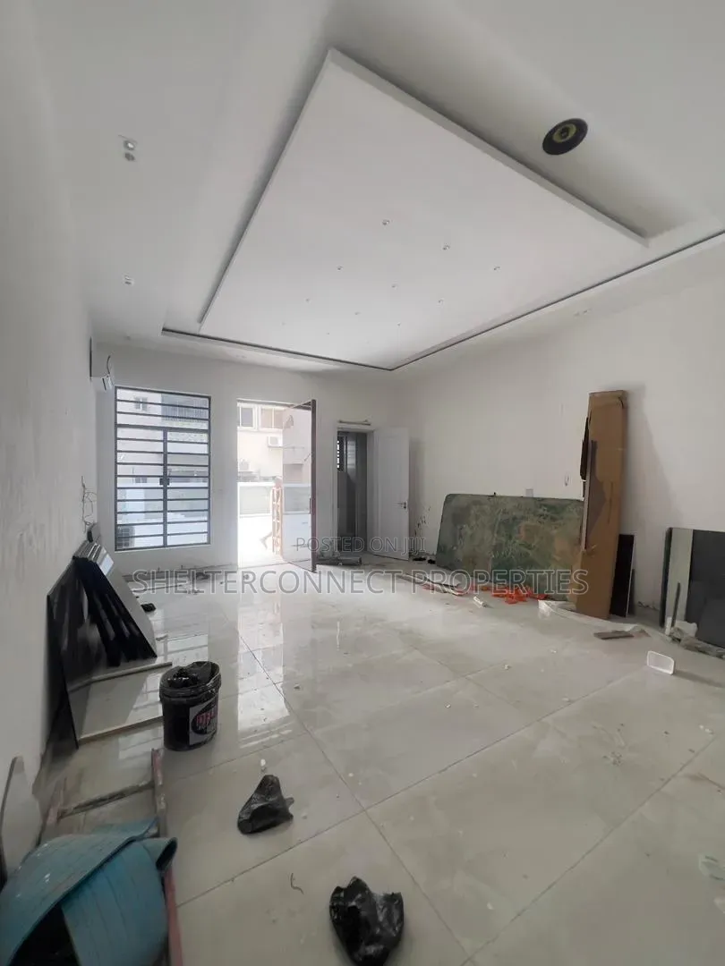 4bdrm Townhouse / Terrace in Victoria Island Extension for rent