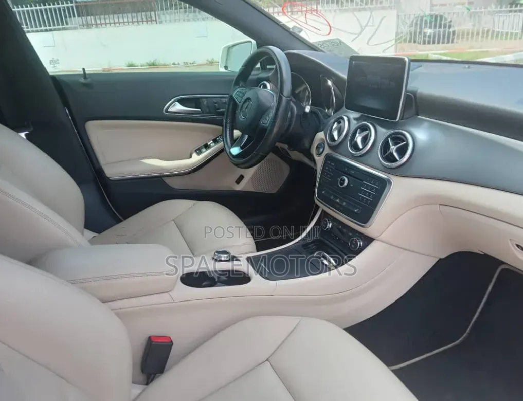 Mercedes-Benz CLA-Class 2015 White