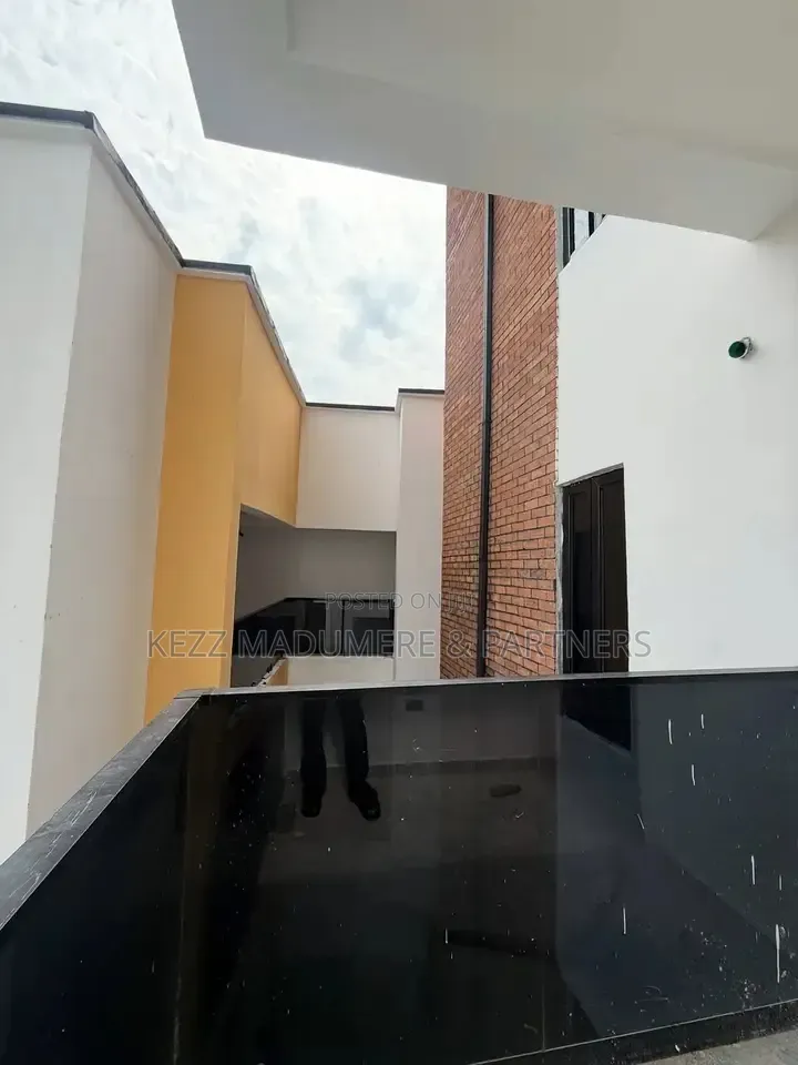 2bdrm Apartment in New Gra Port for sale