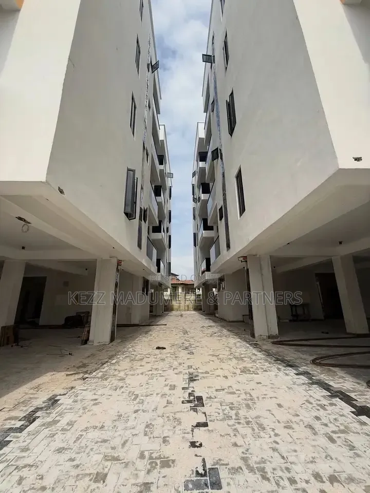 2bdrm Apartment in New Gra Port for sale