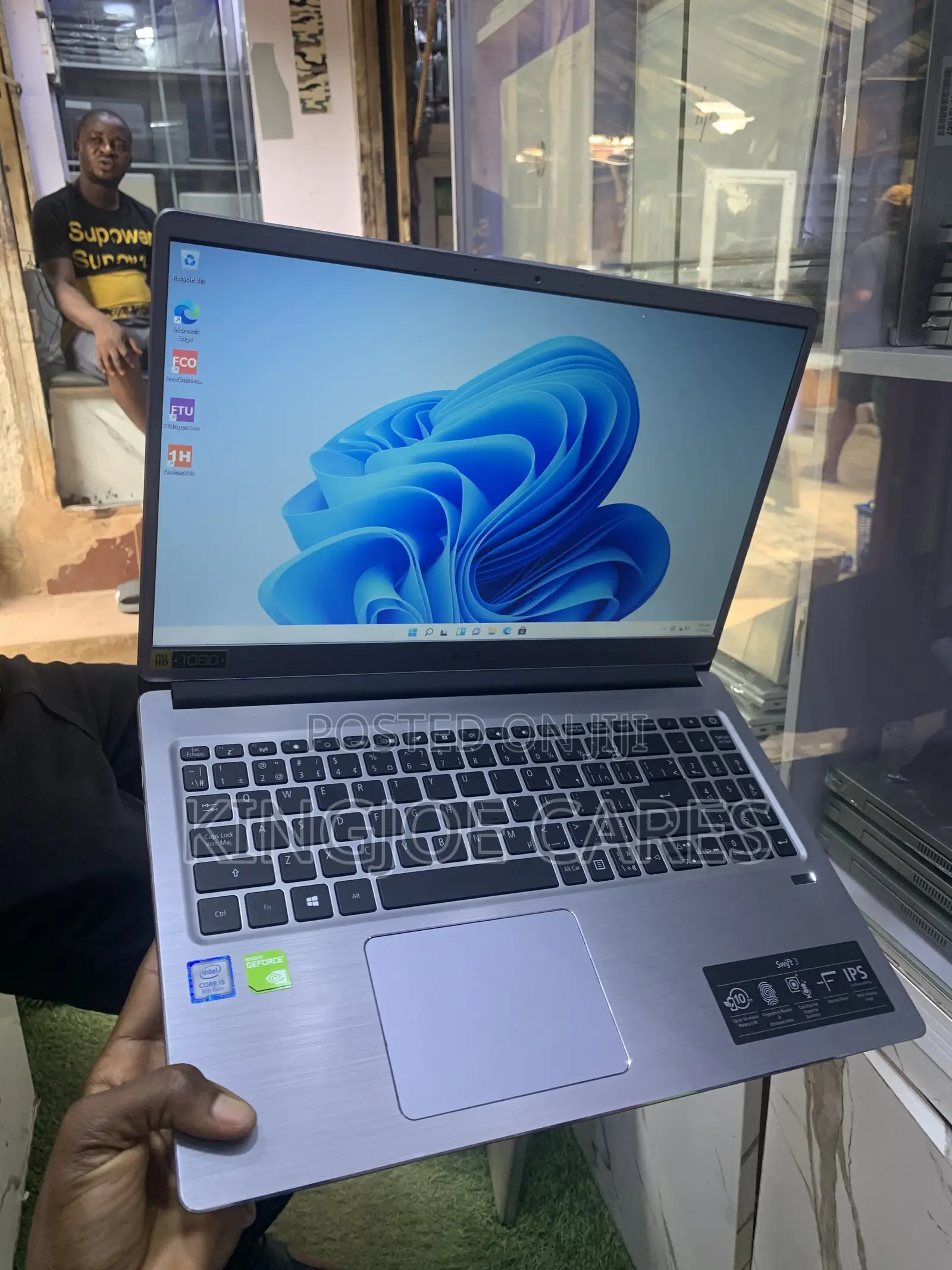 Laptop Acer Swift 3 8GB Intel Core i5 HDD 1T