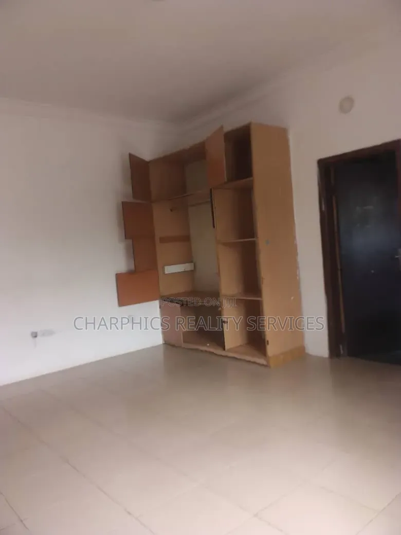 Mini Flat in Lekki Phase 1 for rent