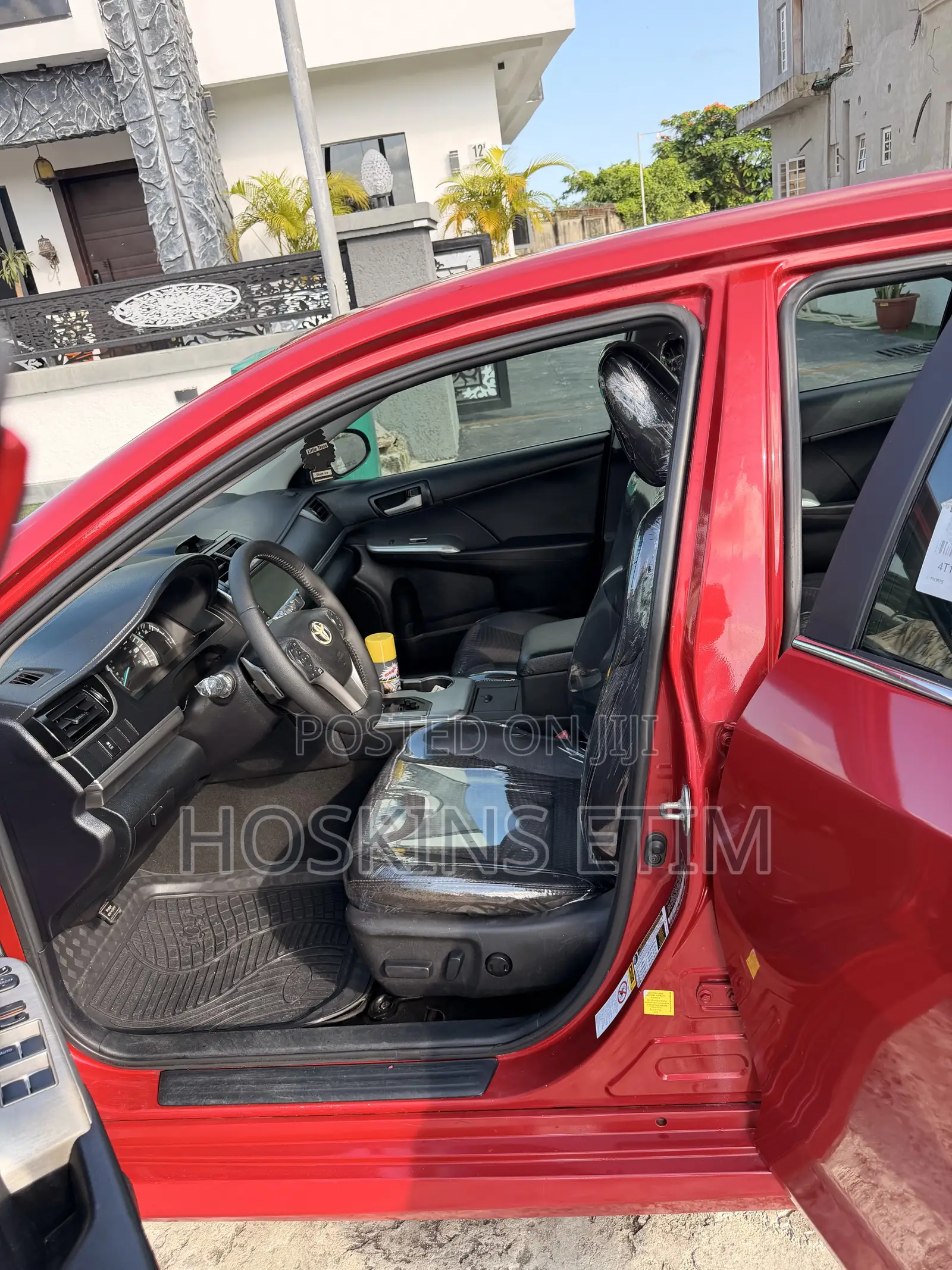 Toyota Camry SE 4dr Sedan (2.5L 4cyl 6A) 2014 Red