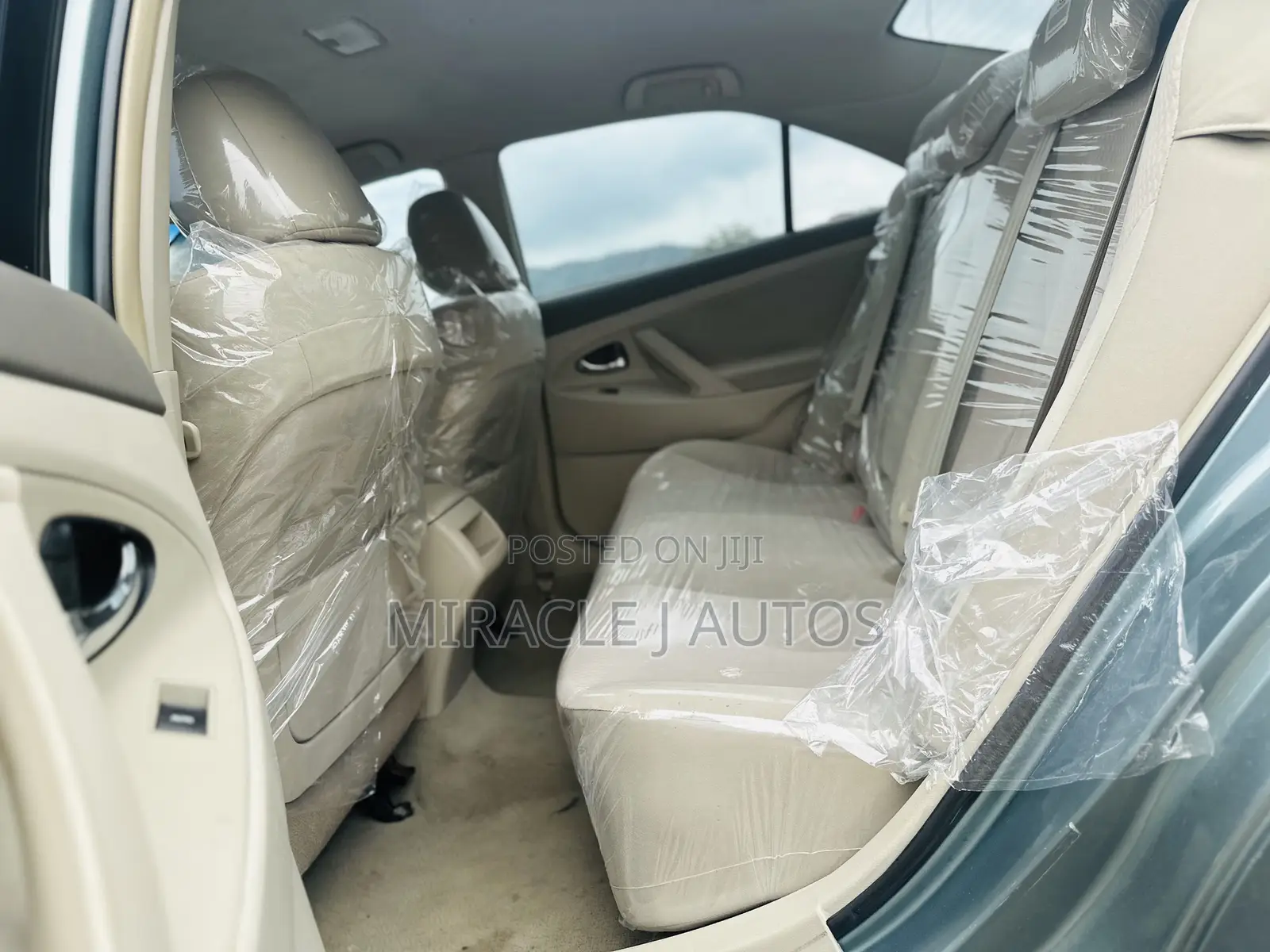 Toyota Camry LE 4dr Sedan (2.5L 4cyl 6A) 2011 Green