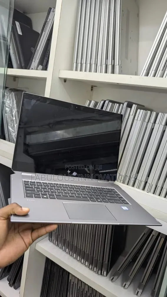 Laptop HP ZBook Studio x360 15 G6 16GB Intel Core i7 SSD 512GB