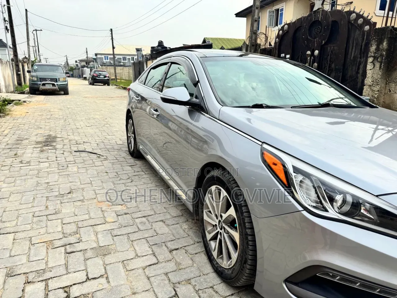 Hyundai Sonata Sport 4dr Sedan (2.4L 4cyl 6A) 2015 Gray