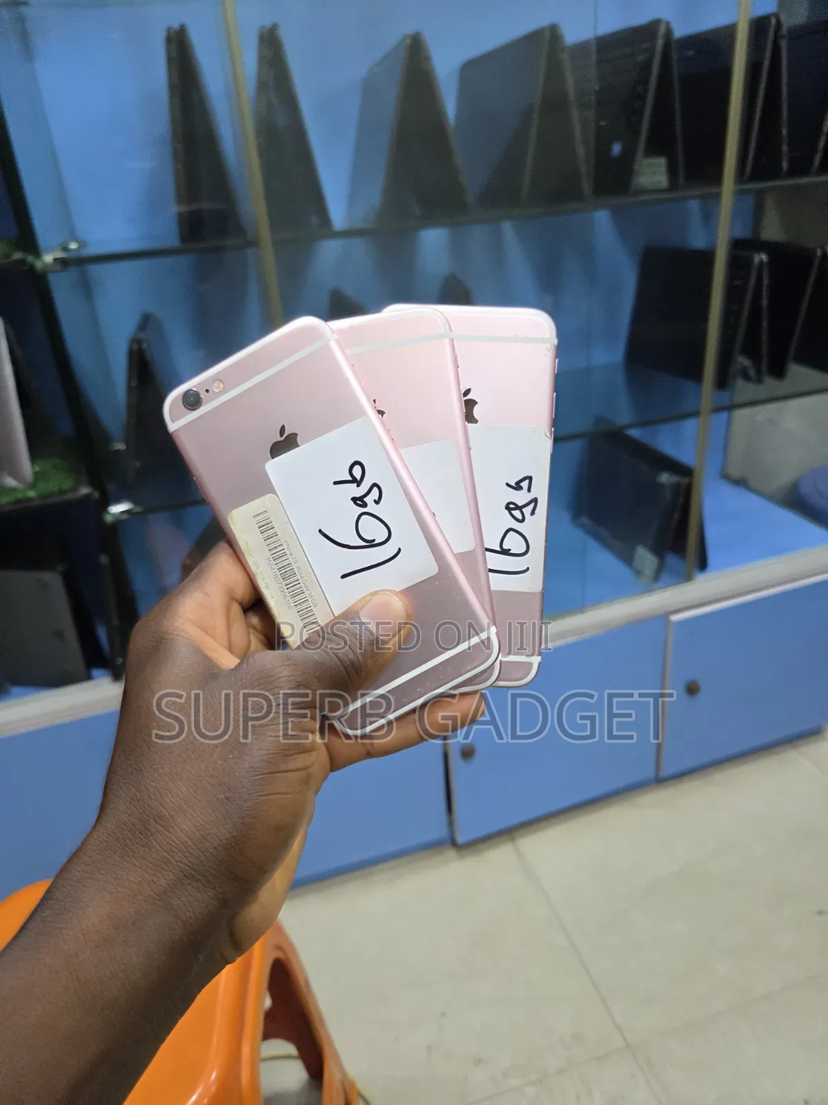 Apple iPhone 6s 16 GB Gold