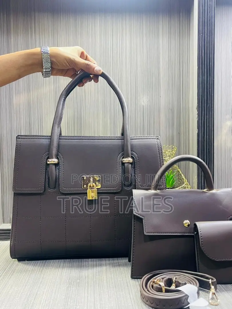 Classy Ladies Handbag # Flaw