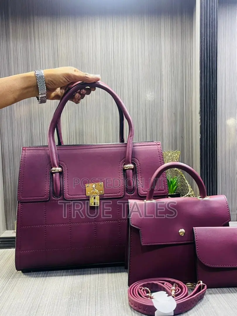 Classy Ladies Handbag # Flaw