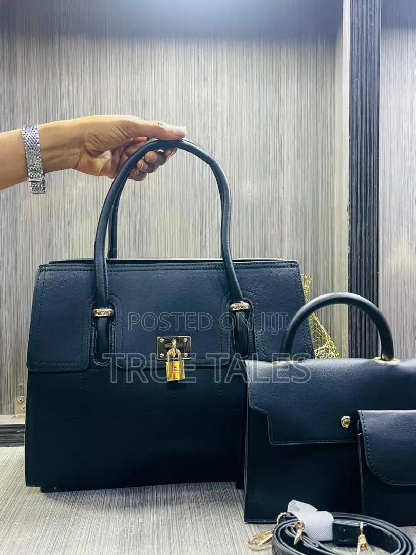 Classy Ladies Handbag # Flaw
