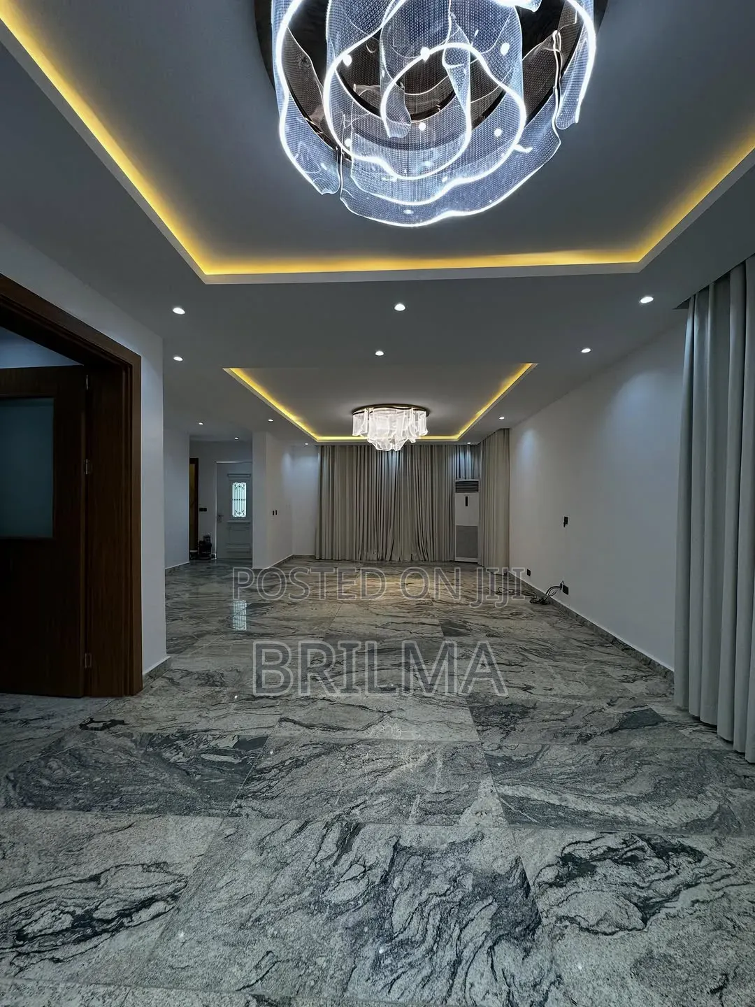 Furnished 6bdrm Duplex in Mabushi for sale