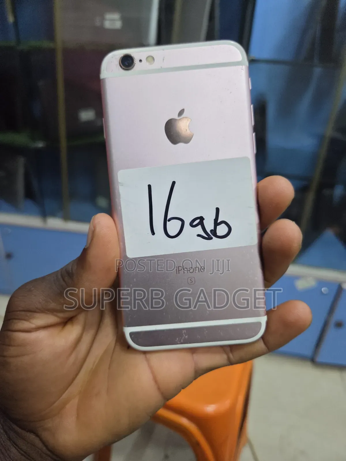 Apple iPhone 6s 16 GB Gold