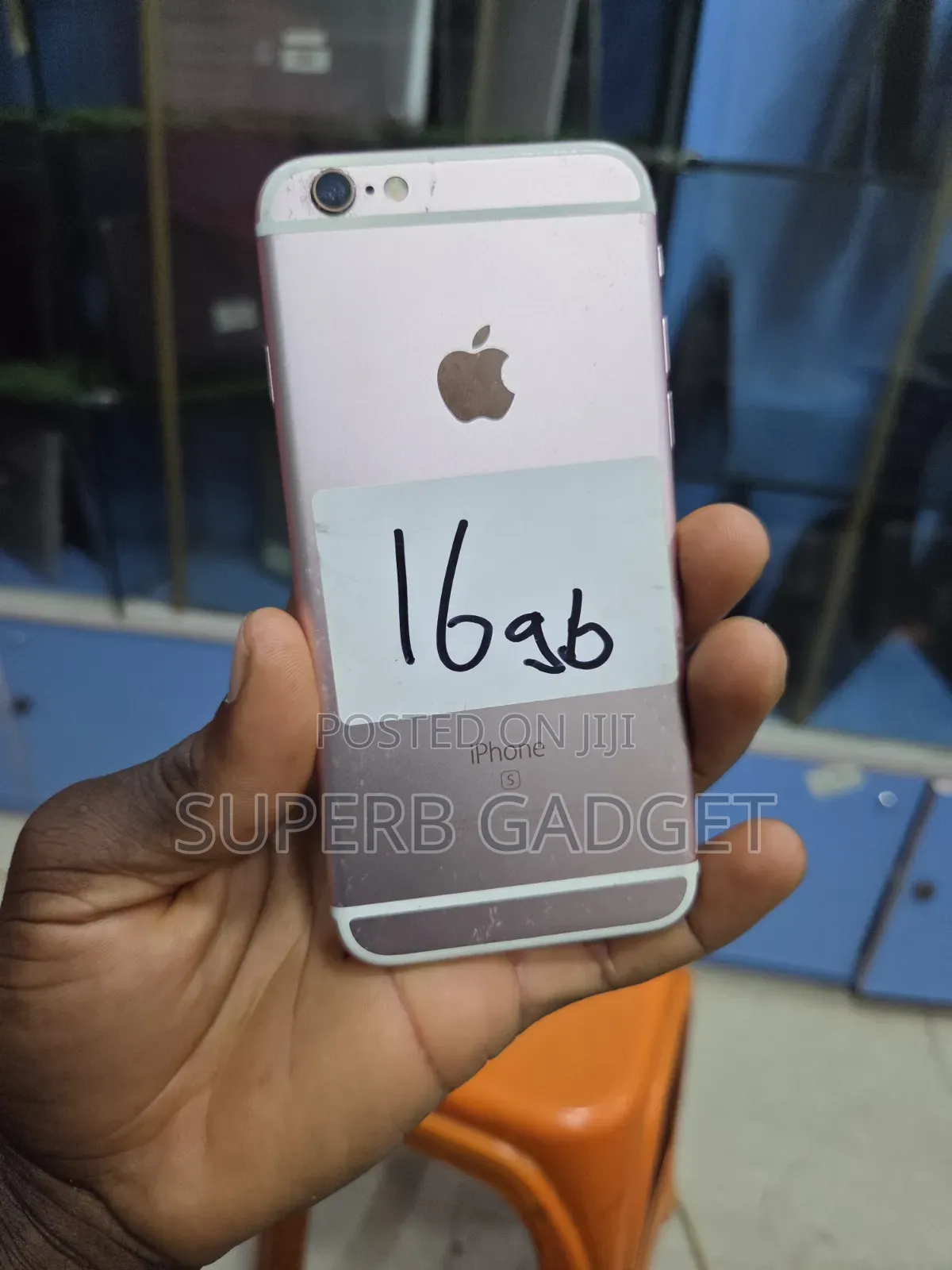 Apple iPhone 6s 16 GB Gold