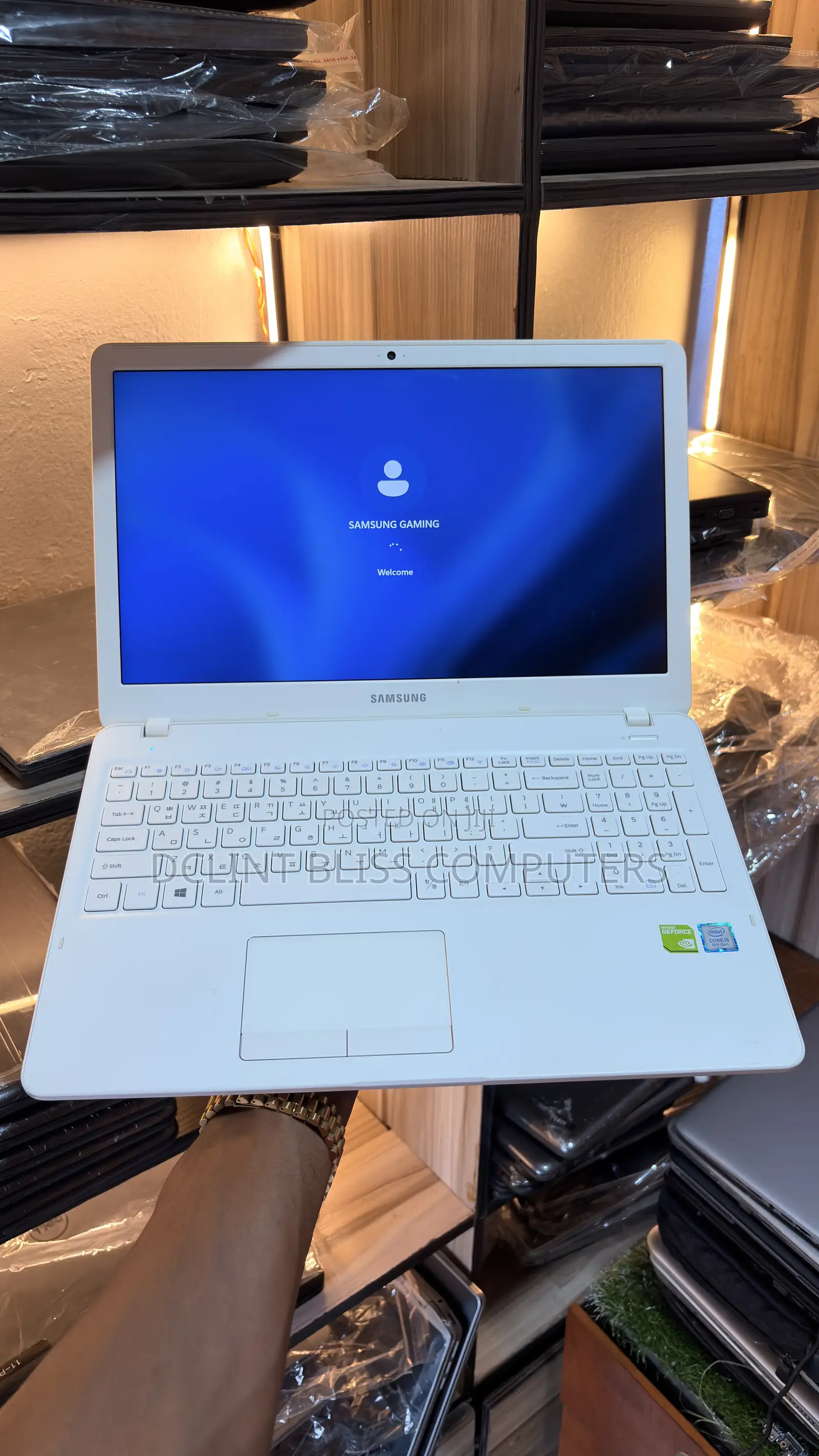 Laptop Samsung NP550P5C 8GB Intel Core i5 SSD 256GB