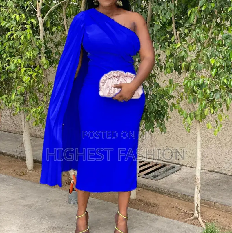 Oblique Shoulder Pleated Dress