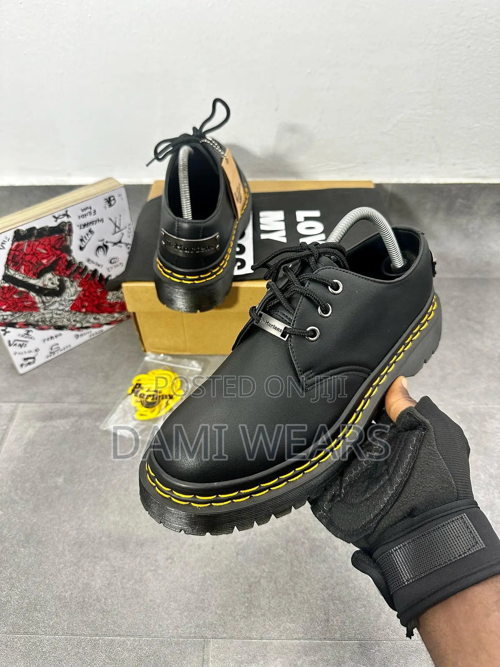 Dr Martens Bex PLTD 3 Eye—Shoes