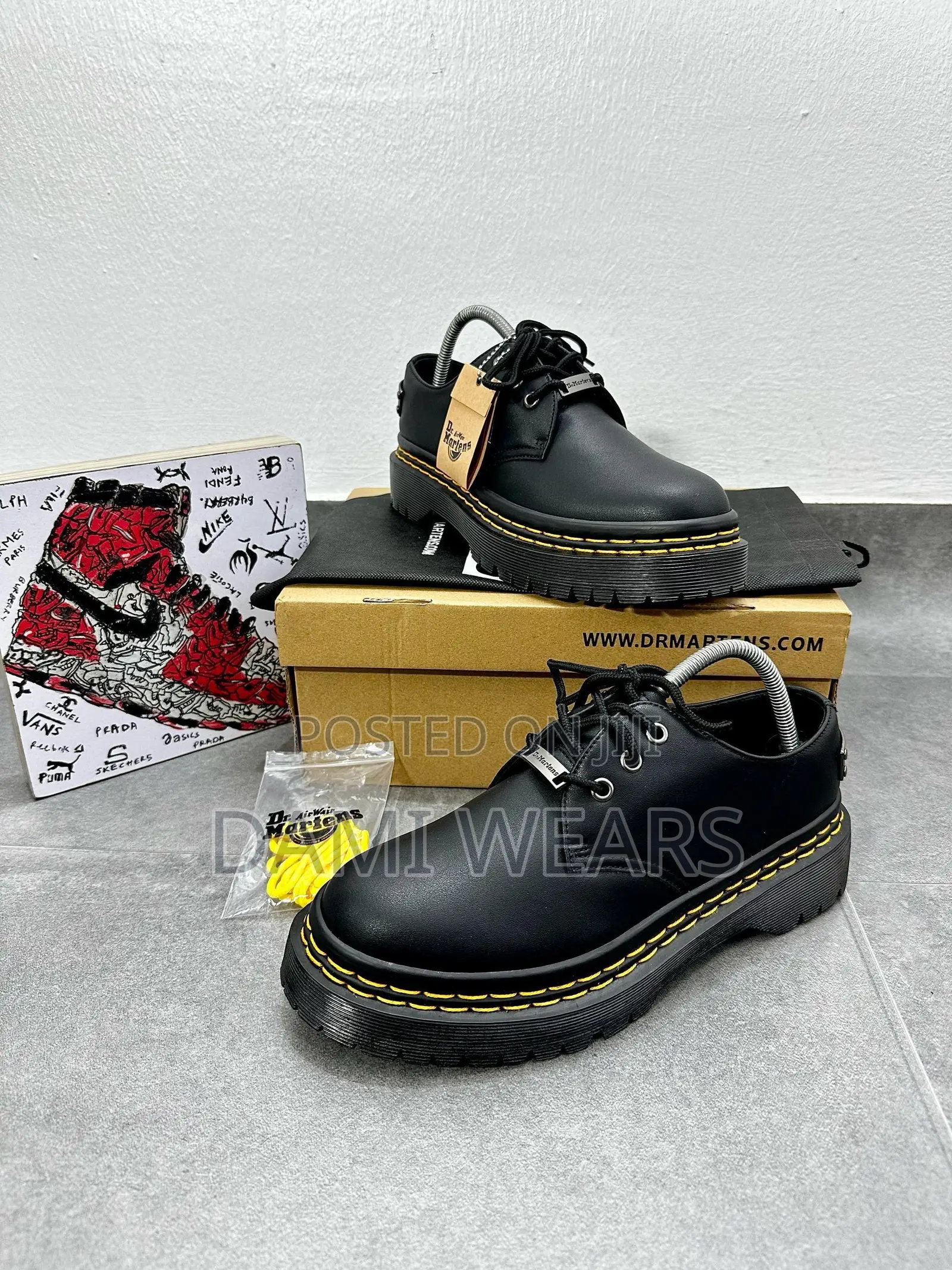 Dr Martens Bex PLTD 3 Eye—Shoes