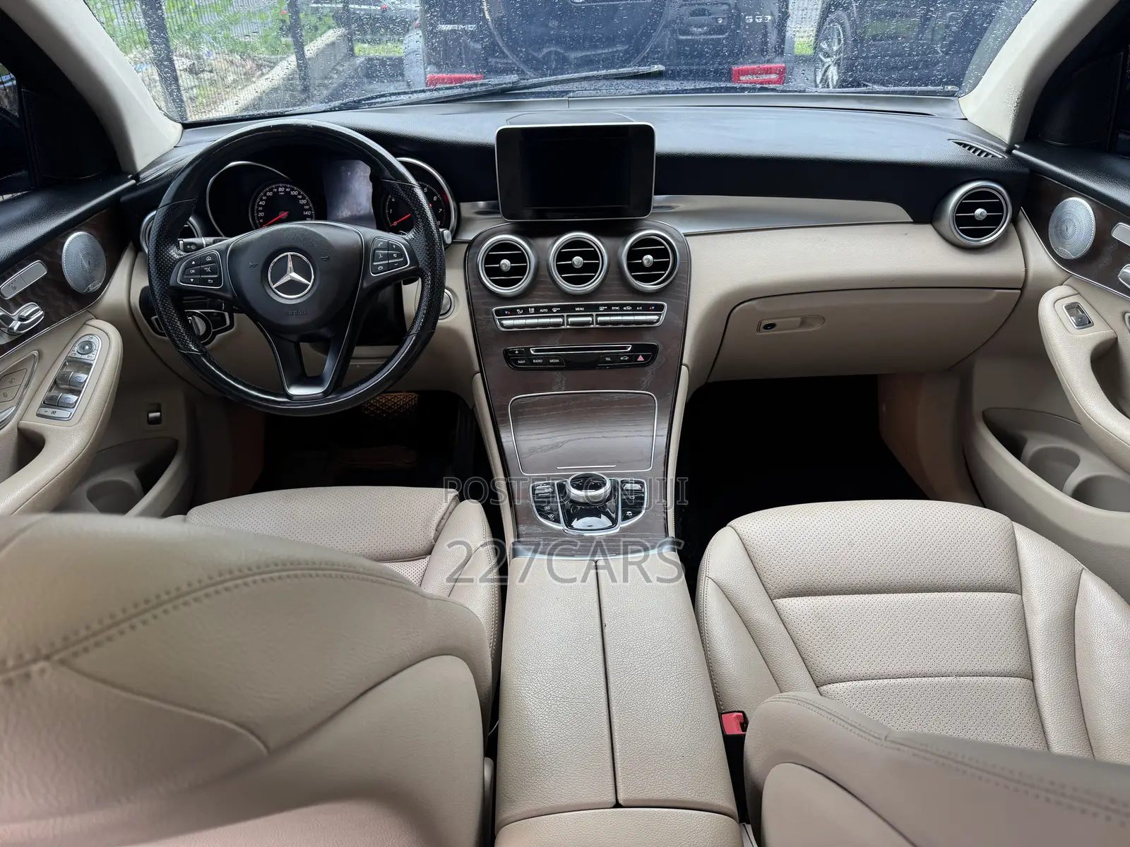 Mercedes-Benz GLC-Class 2019 Blue