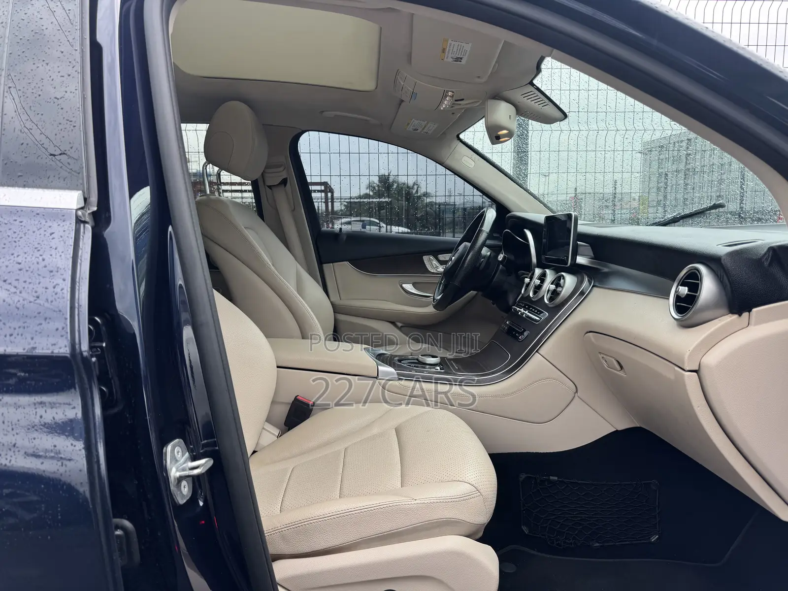 Mercedes-Benz GLC-Class 2019 Blue