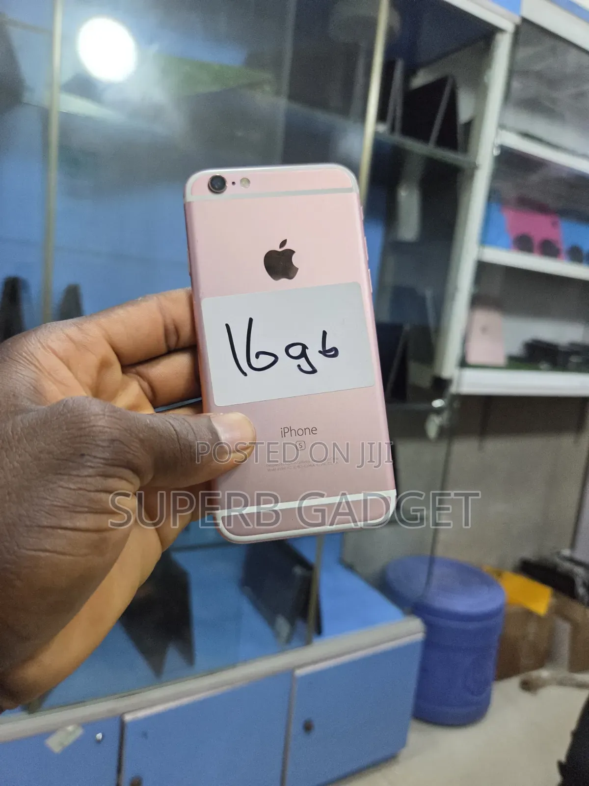 Apple iPhone 6s 16 GB Gold