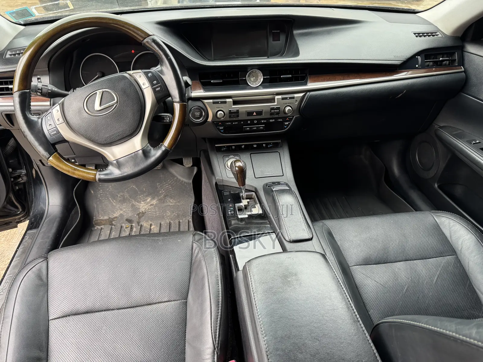 Lexus ES 2013 Black